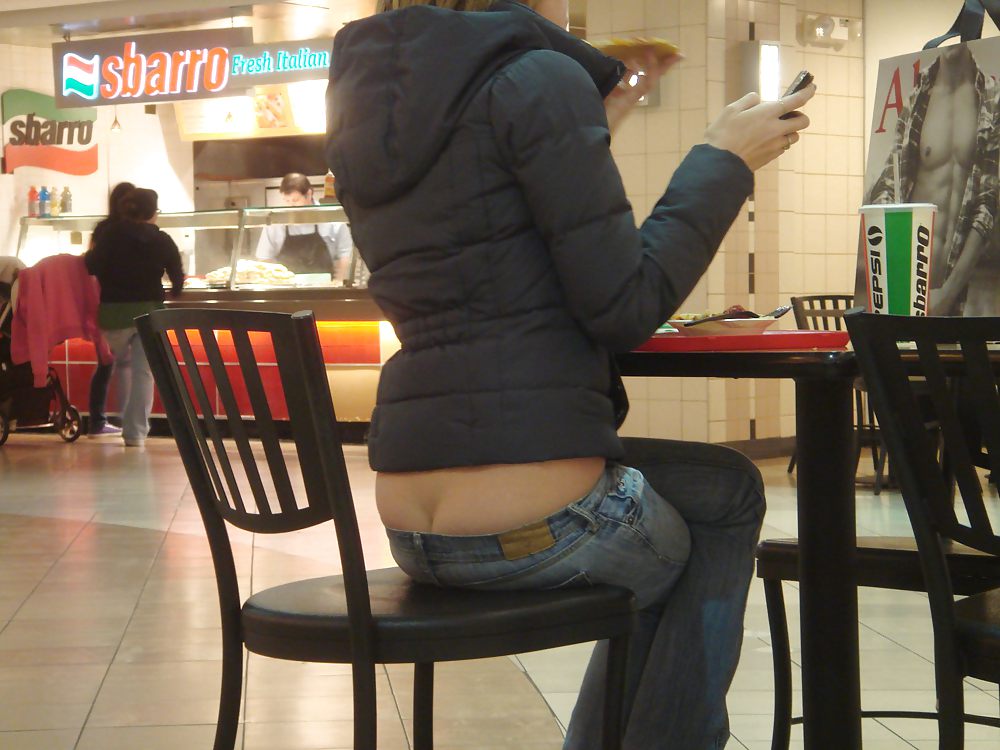 Asscrack & Thongslips #20780500