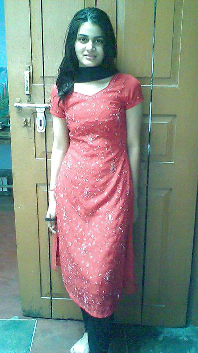 Beautiful Girl Indian 23-- B Soir #9756533