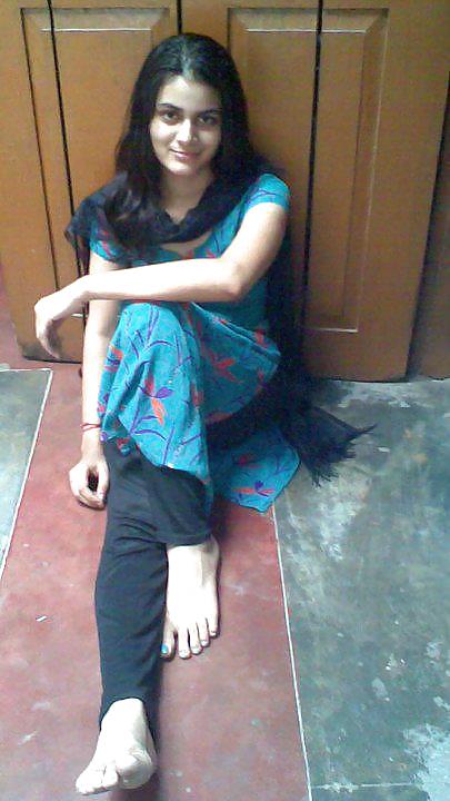 Beautiful Girl Indian 23-- B Soir #9756537