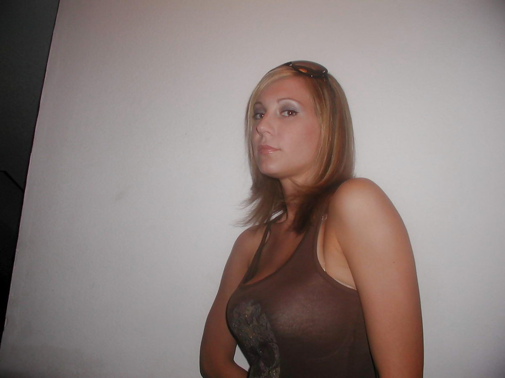 Soft Blonde Milf Babe #9658408