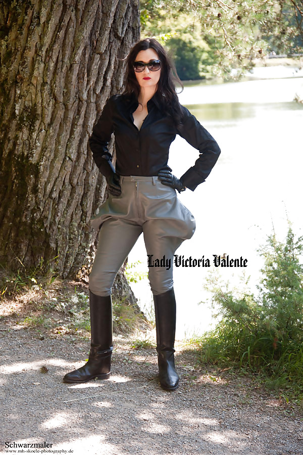 Dame Victoria Valente - Pantalon En Cuir Outdoor #10873009