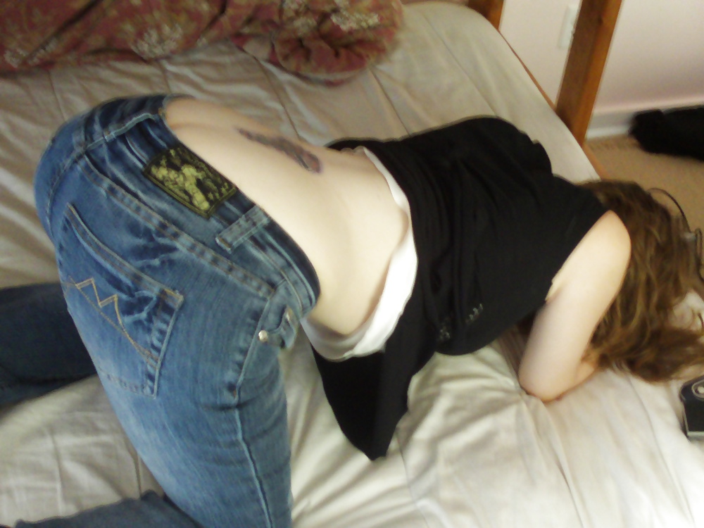 EMILY BEGANS #4495467