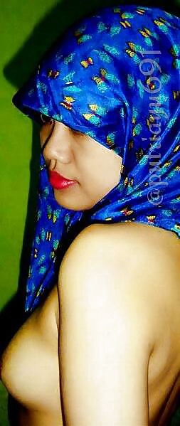 Ragazze hijab nude dalla malesia e indonesia
 #22539410