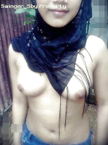 Chicas desnudas con hijab de malasia e indonesia
 #22539424
