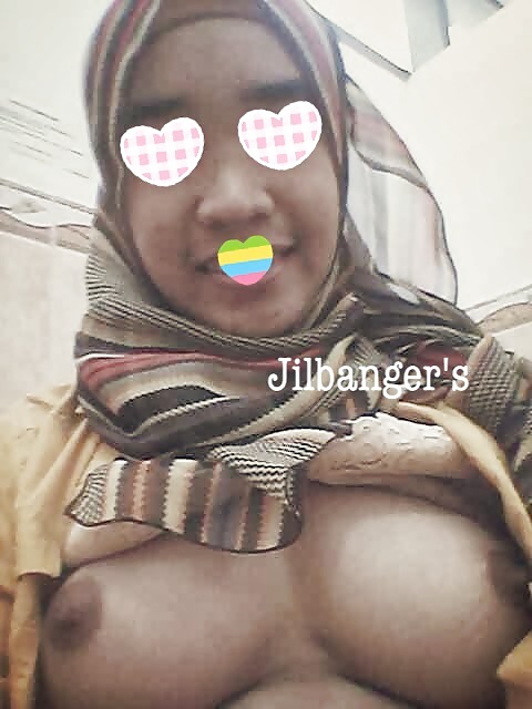 Nues Filles Hijab De Malaisie Et Indonésie #22539538