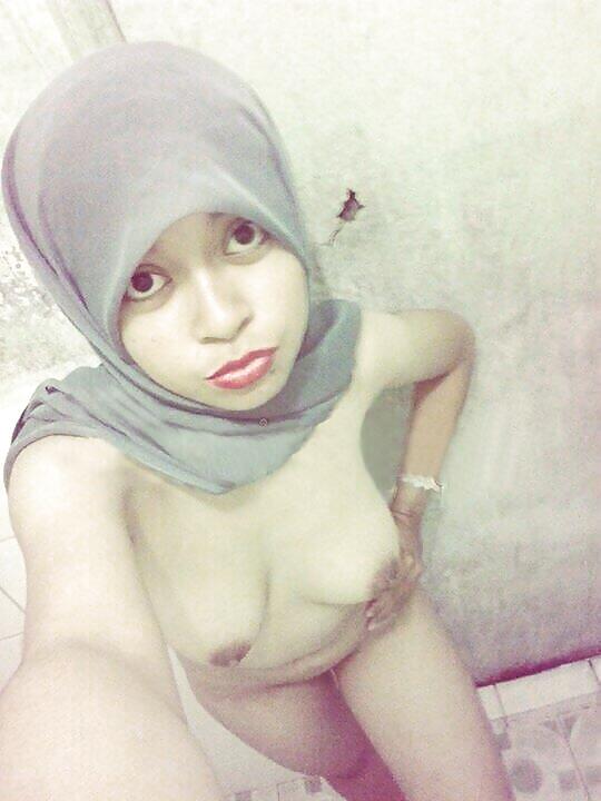 Nackt Hijab Mädchen Aus Malaysia Und Indonesien #22539579