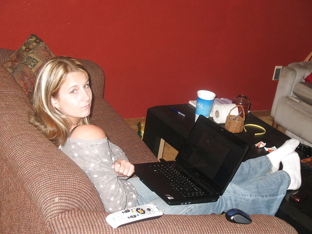 Blonde Amateur Posing & Stripping #3476320