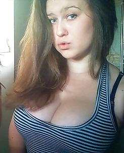 バストの大きいロシア人女性 273
 #17363338