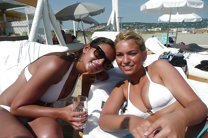 Chicas amateurs de playa
 #7132975