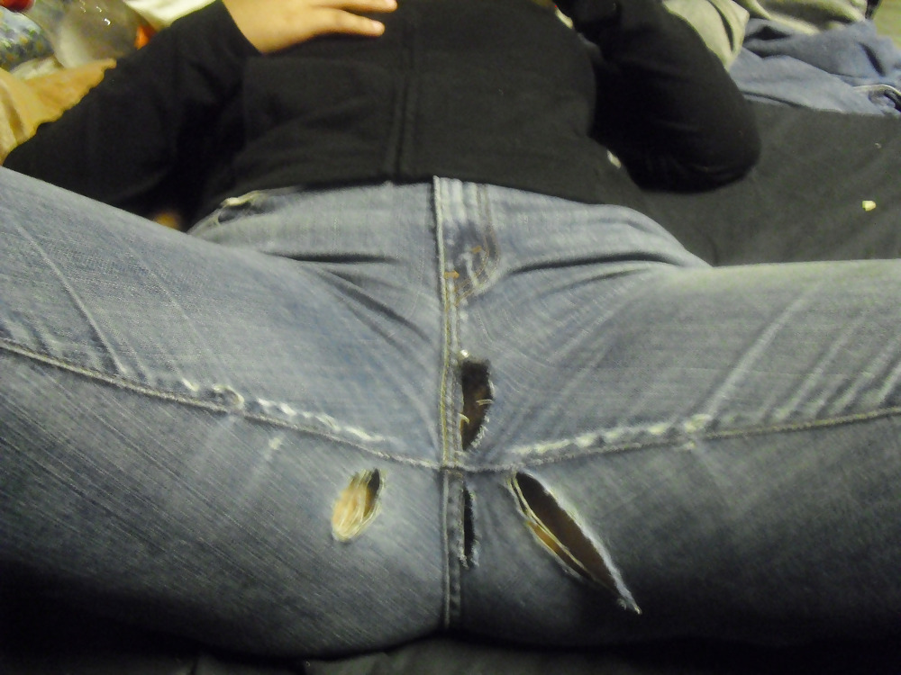 Leggings and holes #4106986