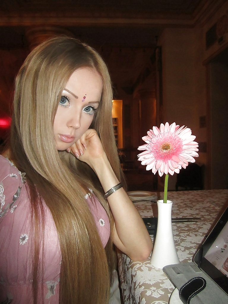 Valeria Lukyanova Barbie-Puppe #14057603