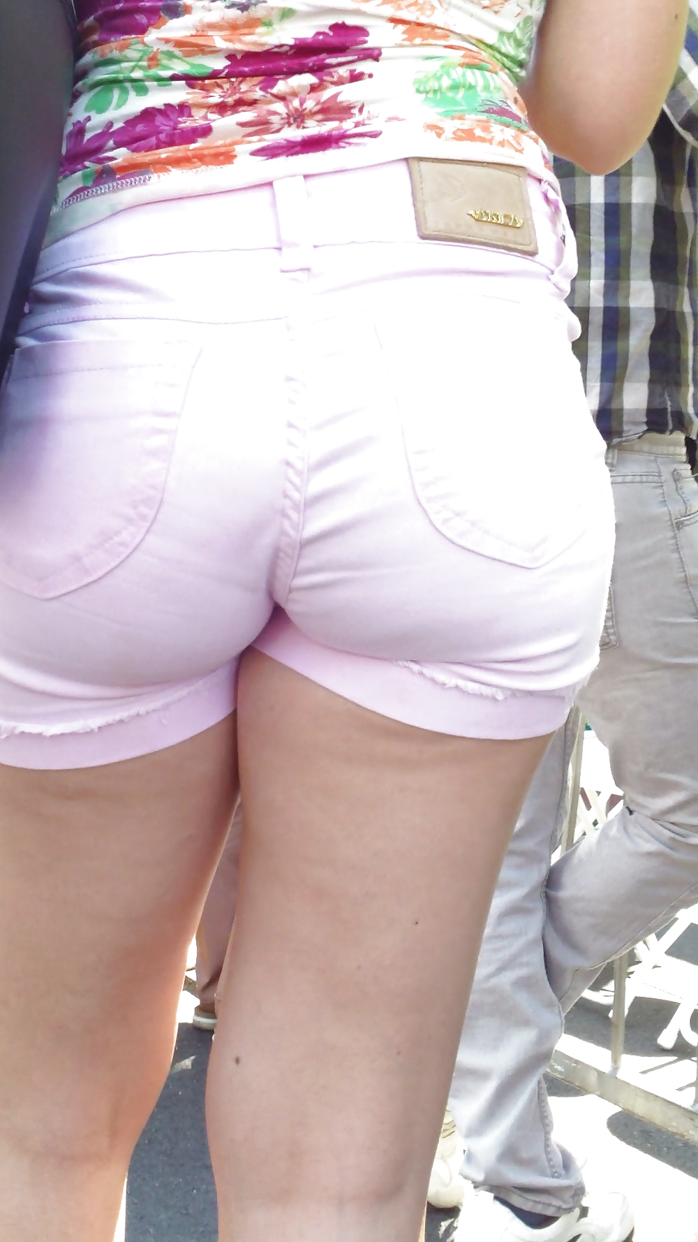 Some nice public butt cracks & ass cheeks in shorts  #21359764