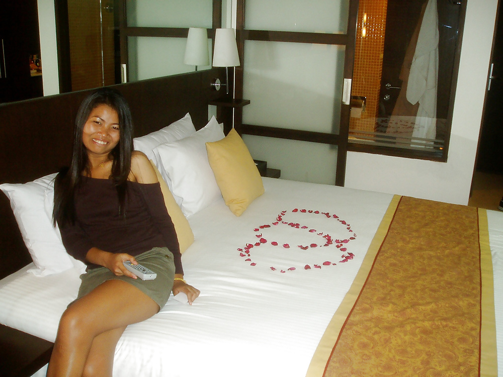 Random asian bargirls part 3 #16383404