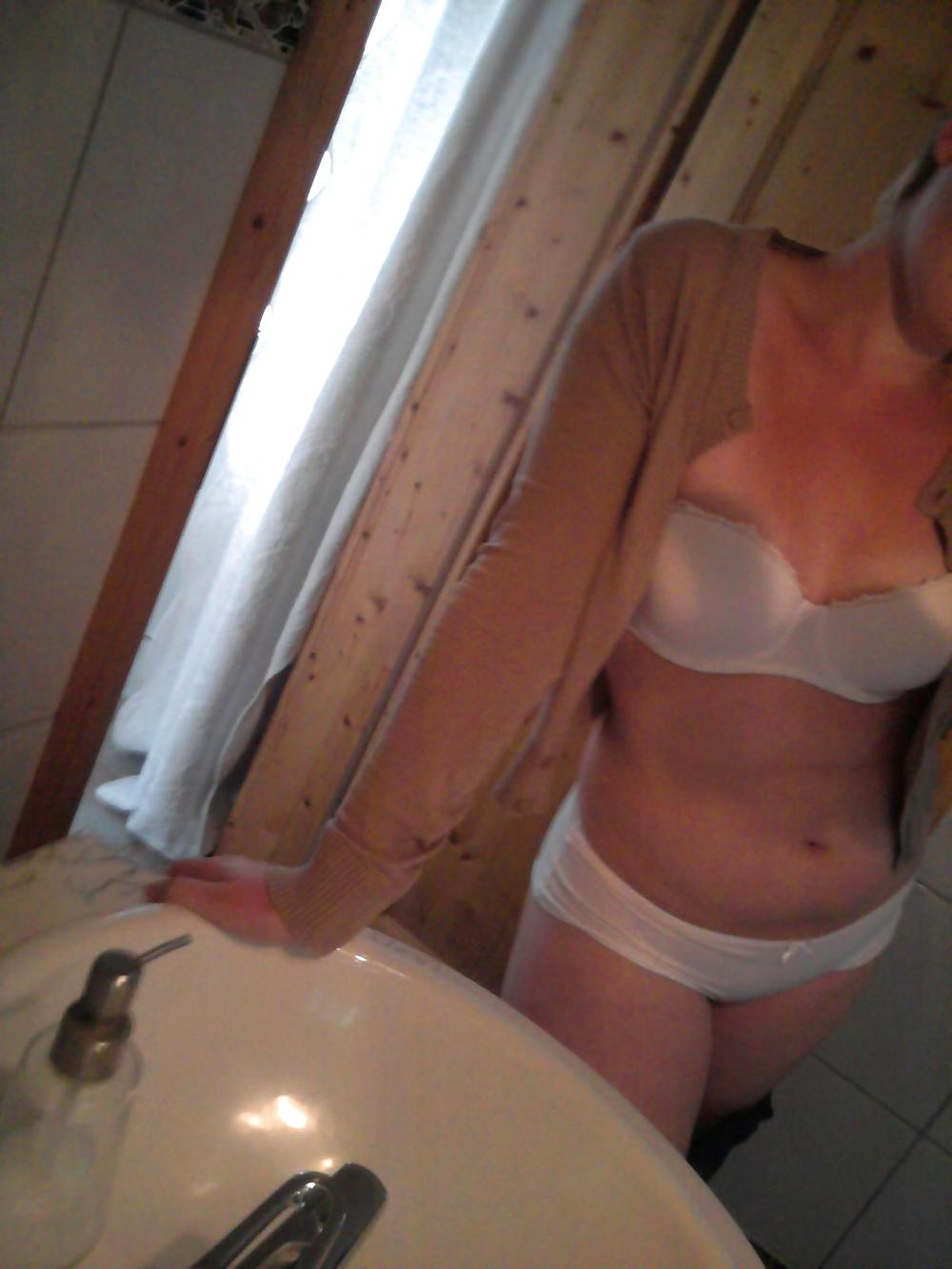 Sexy amatoriale tedesco fatto in casa ex fidanzata masturbarsi parte 2
 #6419592