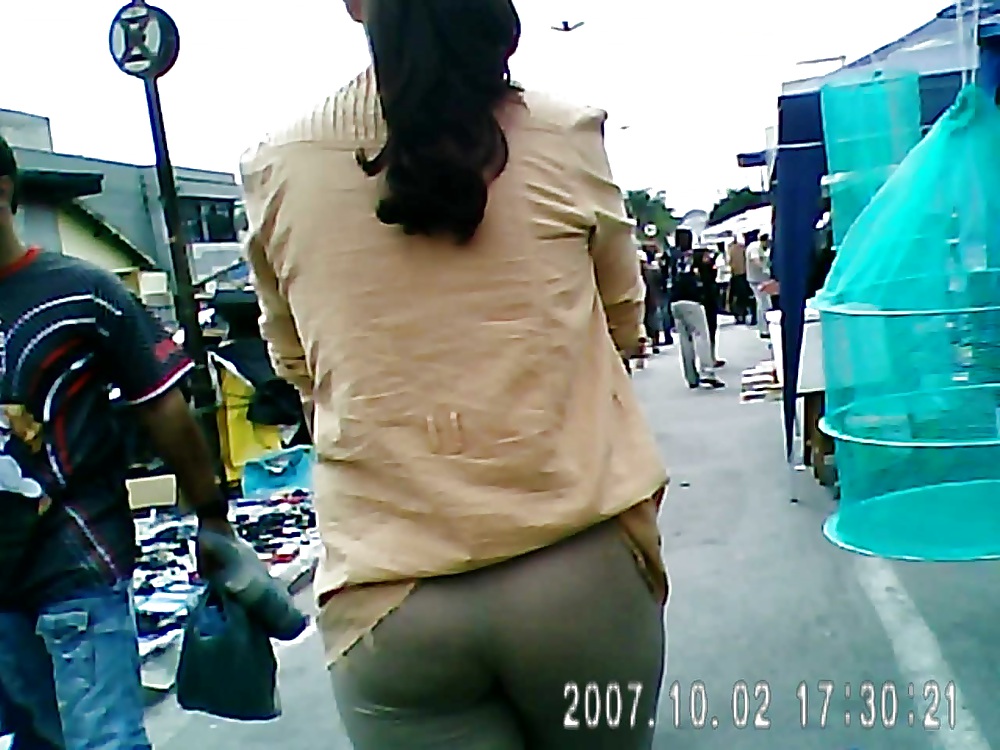 Alicia Exhibition 3 #9411370