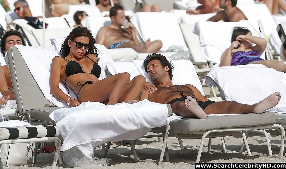 Claudia Bikini Galanti Candids Lèvres Chatte Collectrices #13933182