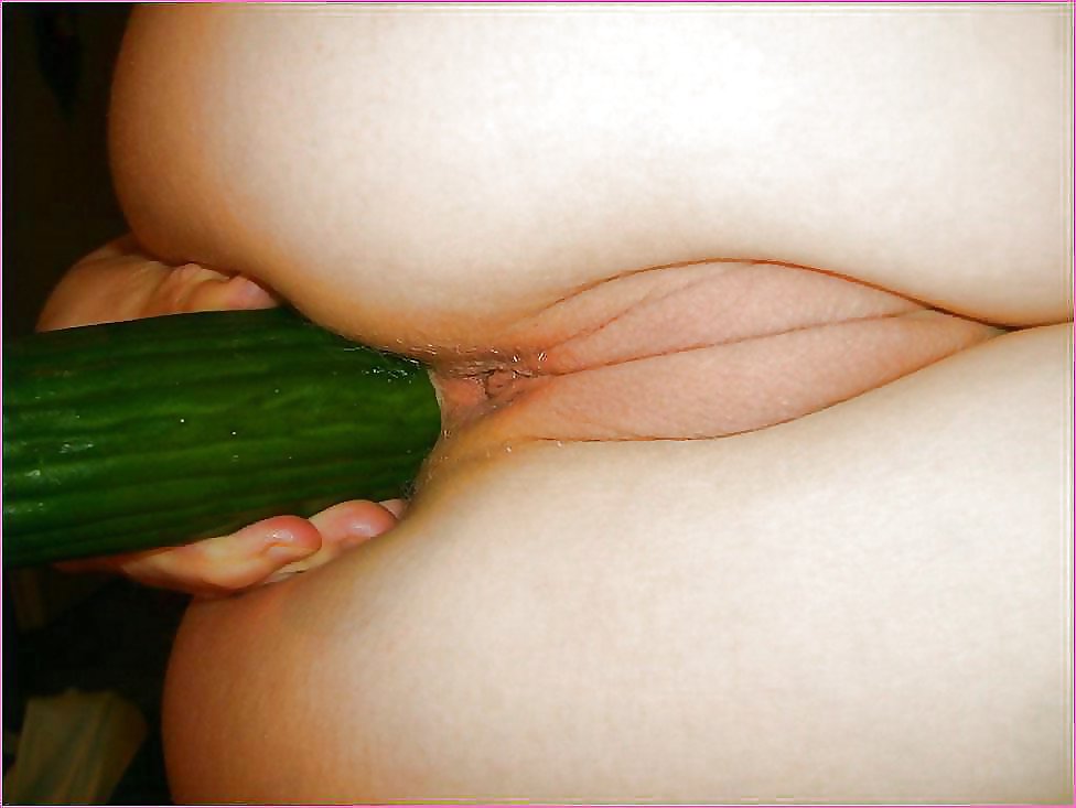 Cucumbers in pussy #22089470