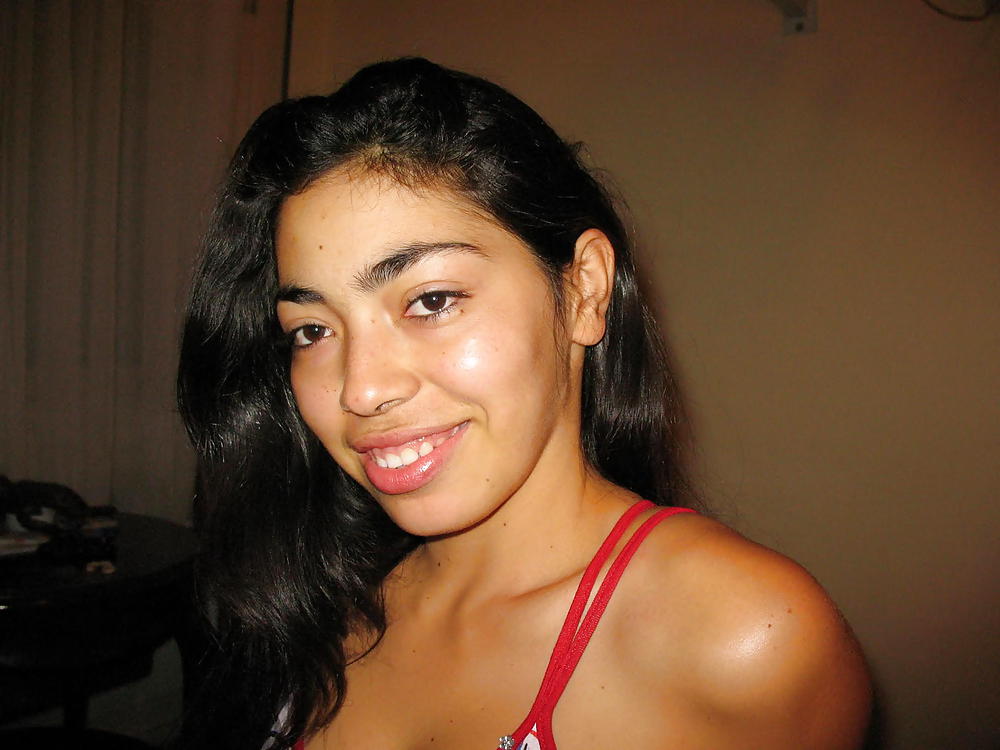 jeune Latina #7976132