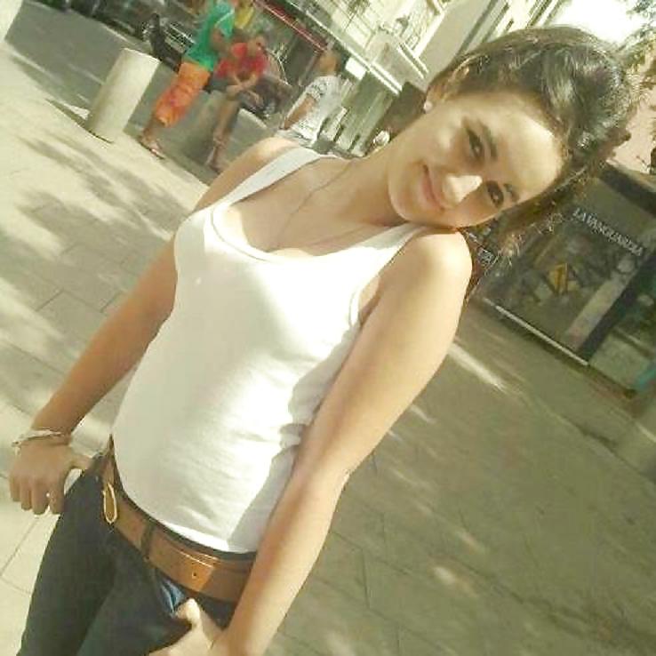 Mujeres árabes 61
 #17406461