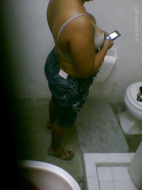 Spy bathroom pictures nena milf sabrosa culona asssssss #3381266