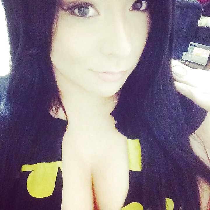 Random pics of women #8600907