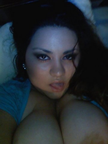 Random pics of women #8601186