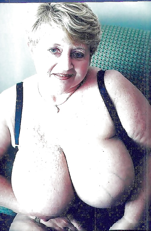 Mature Ladies With BIG Tits #18129533