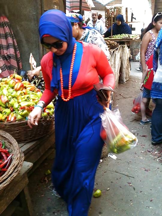 Beurette Ass Hijab Einkaufen #22242661