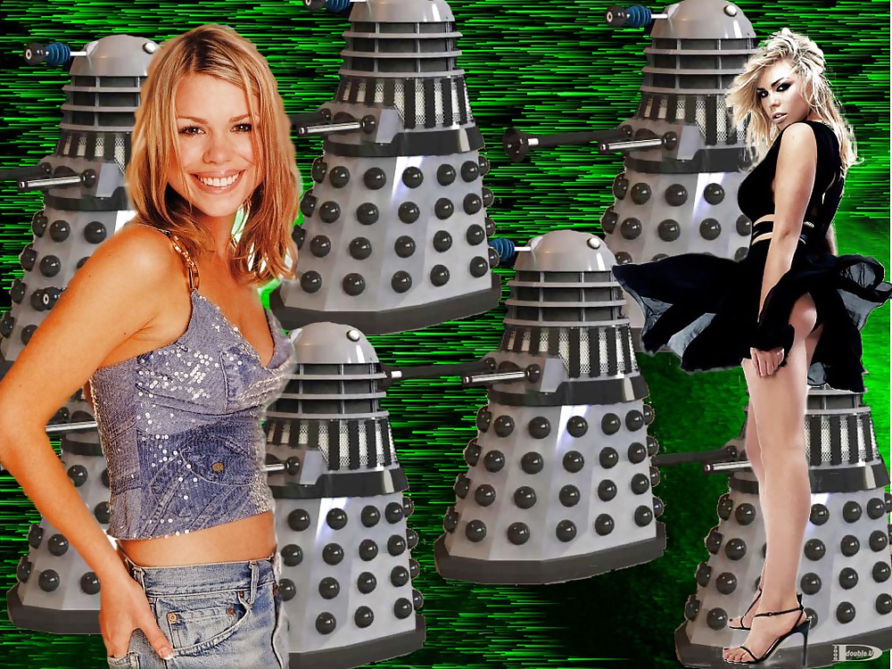 Crappy photo of Rose topless(Dr.Who) #1811139