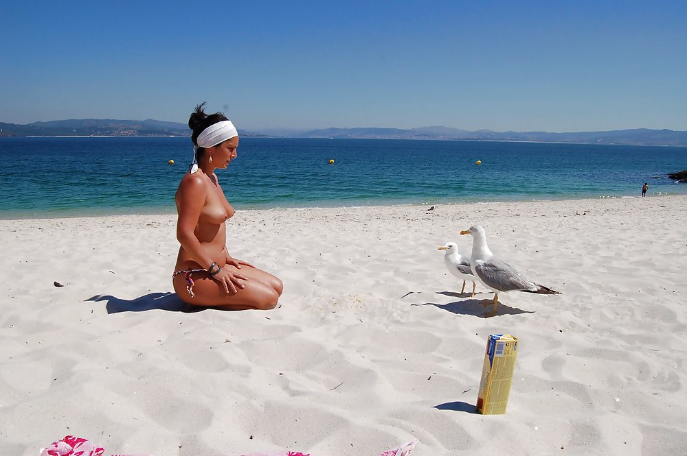 Chicas en la playa
 #17156978