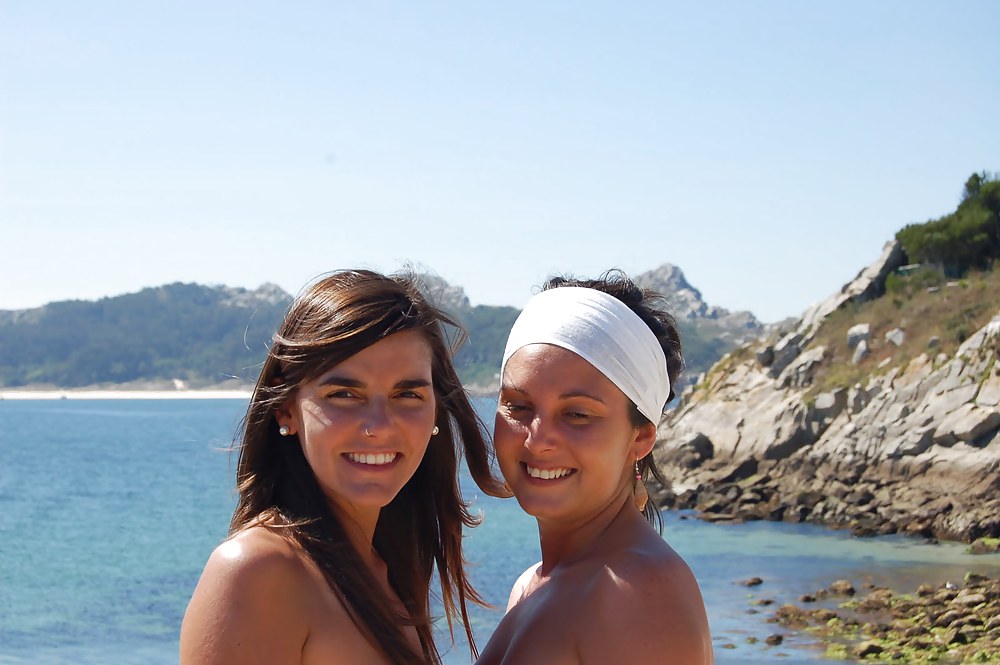 Chicas en la playa
 #17157048