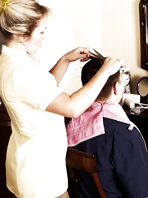 Friseurin gesucht #3595331