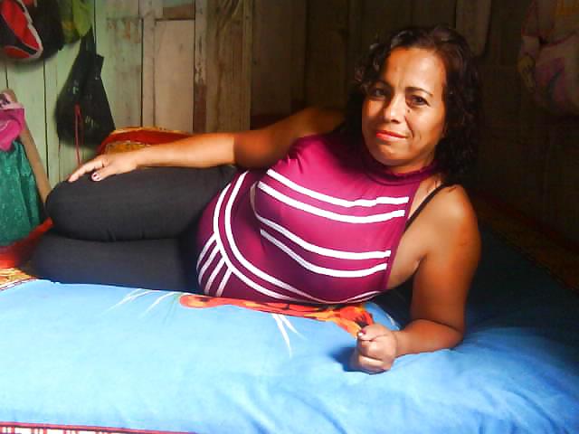 Mujer (amiguitas 57)
 #12958951