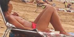 Tetas de todo tipo en la playa #7258235
