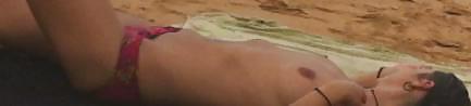 Tetas de todo tipo en la playa #7258319