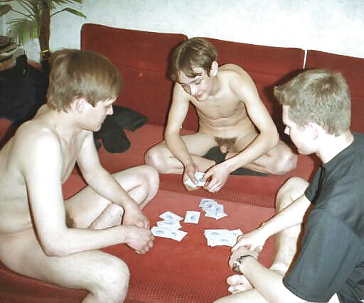 Strip-Poker-Spaß #17323185