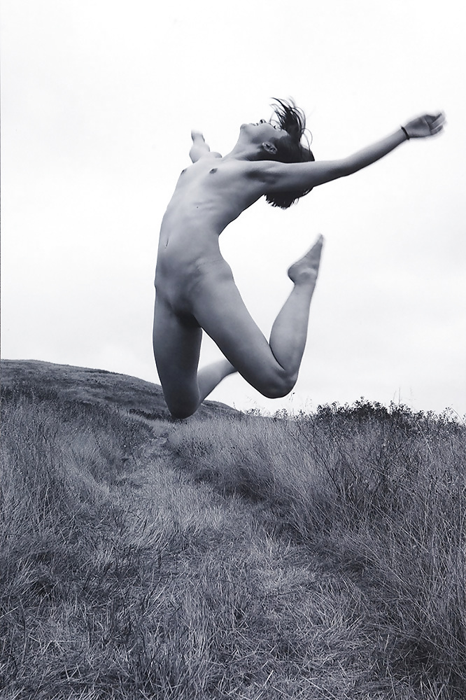 JUMP - The Sensual Human Form #16690072