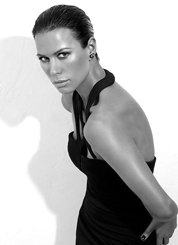 Rhona mitra mega collection 2
 #11995371