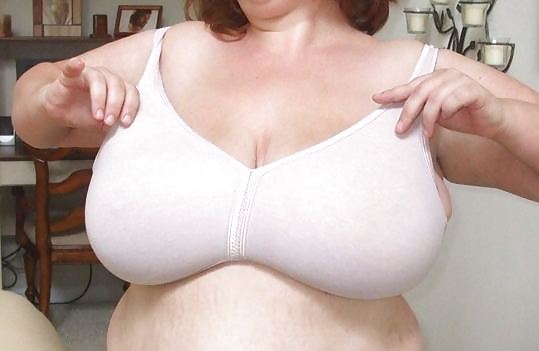 Chunky tits in bra 11 #14911360