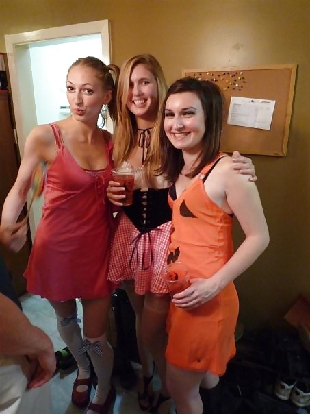 Costume Sluts From,SmutDates #9665103