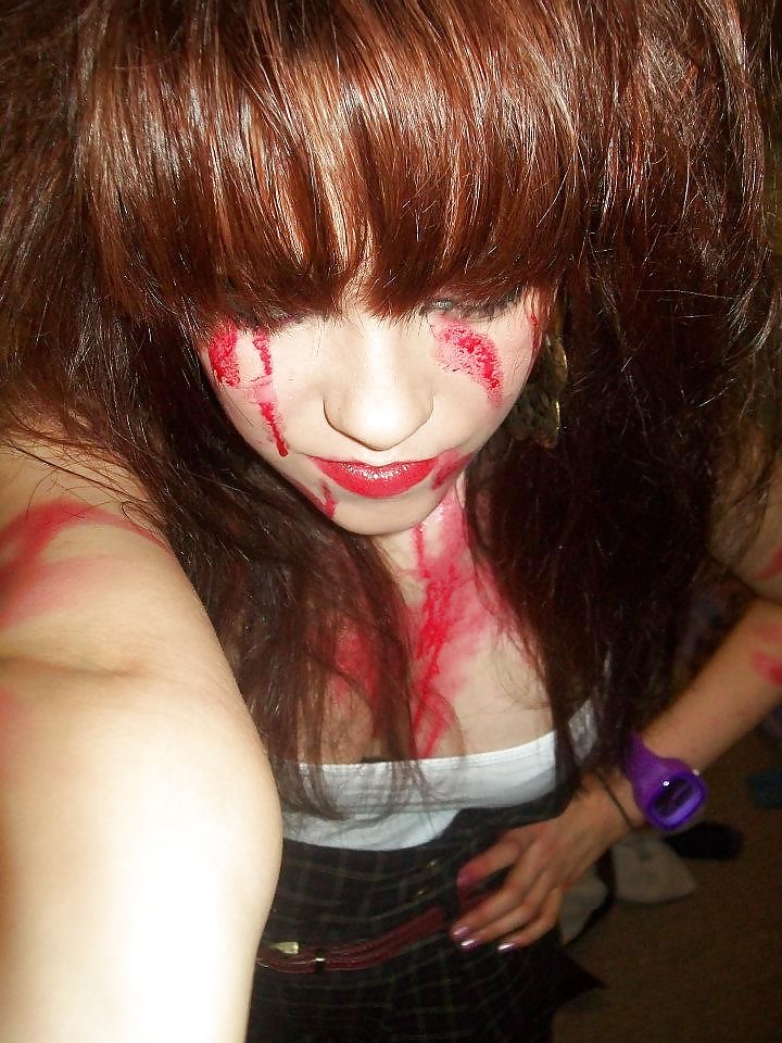 Costume Sluts From,SmutDates #9665139