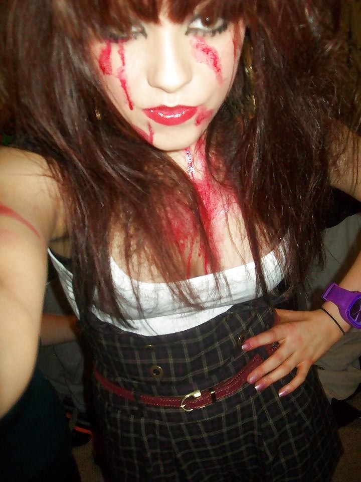 Costume Sluts From,SmutDates #9665153