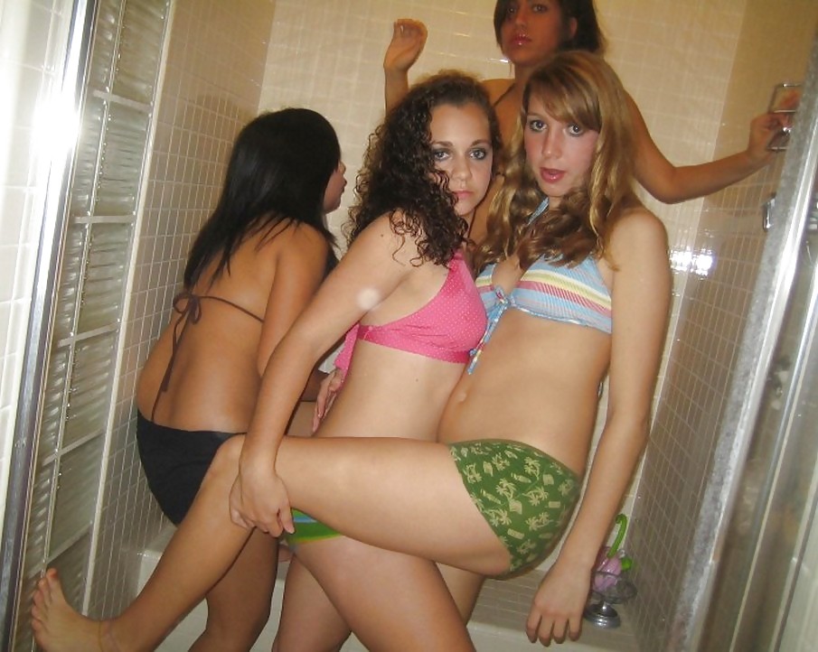 Teenage Fourway Lesbian Slutfest #2348441