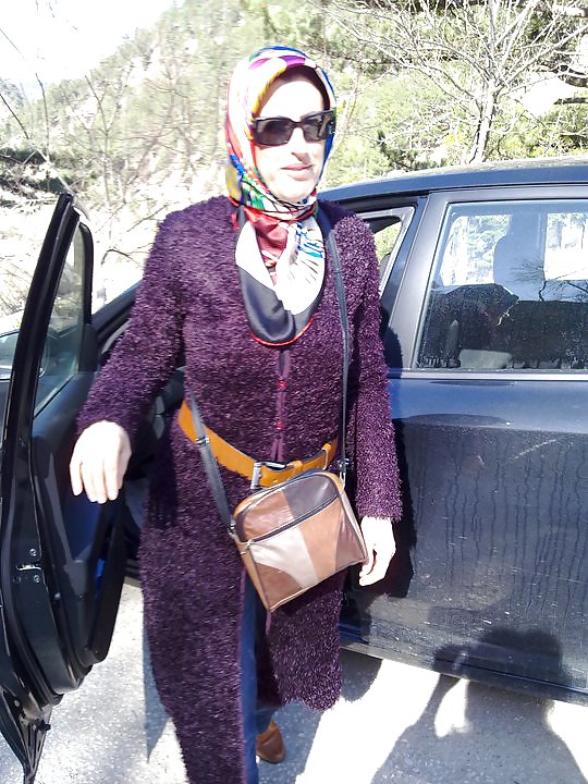 Turkish Hijab Arab Nouvelle Année Asiatique Turban Portant Avec Un Grand Album Spécial #16775975