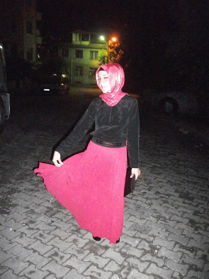 Turkish Hijab Arab Nouvelle Année Asiatique Turban Portant Avec Un Grand Album Spécial #16776200