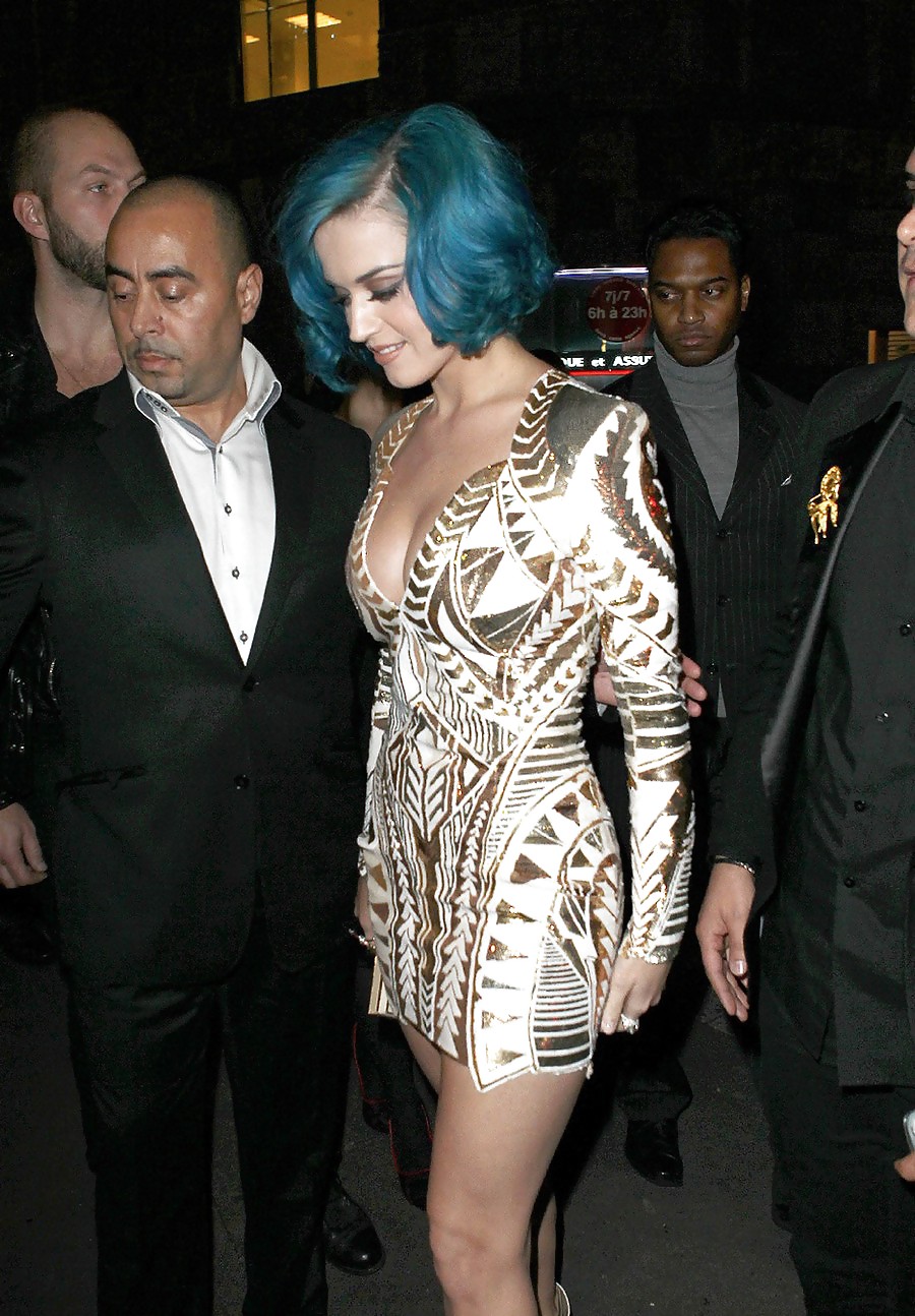 + Blaues Haar Katy Perry = Knockout !!! #16910176