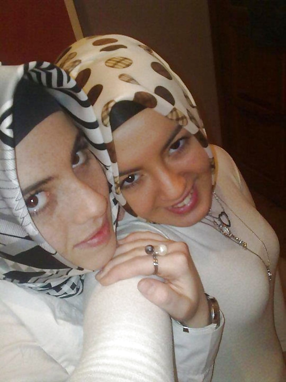 Horny turkish and arab girls 4 #9631103