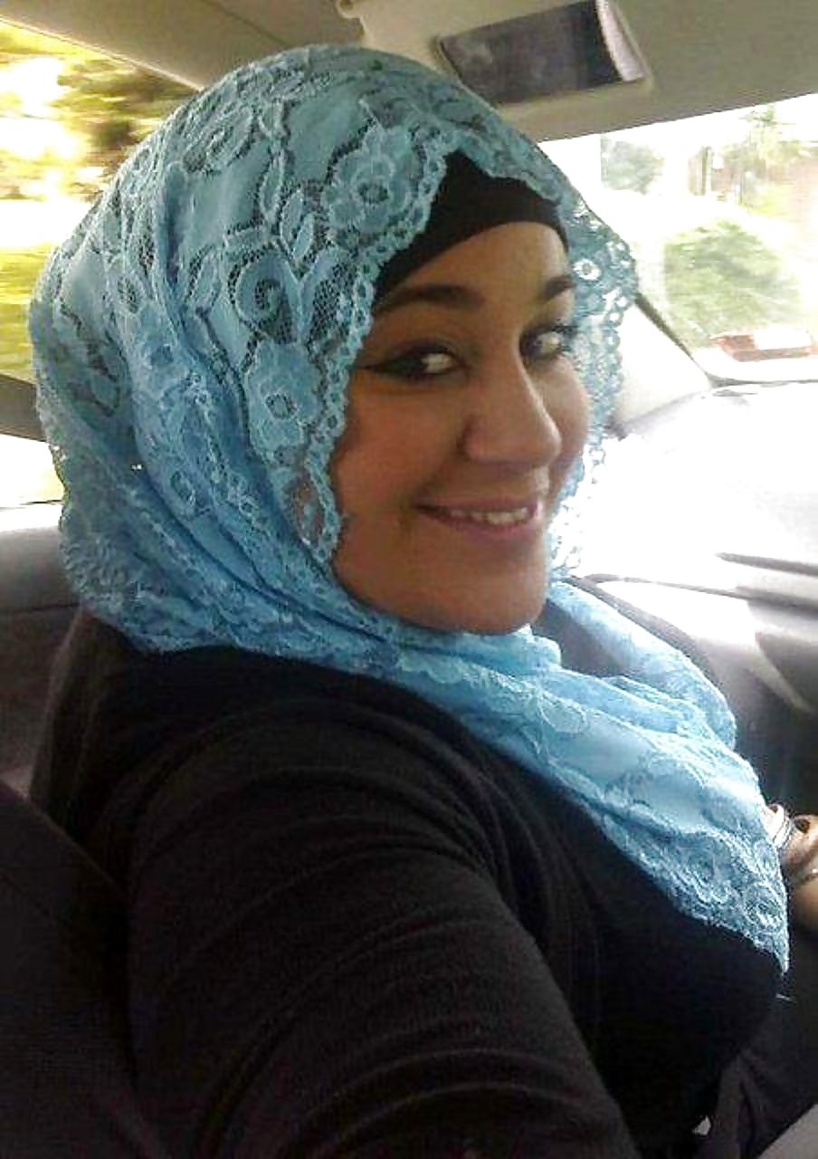 Horny turkish and arab girls 4 #9631116