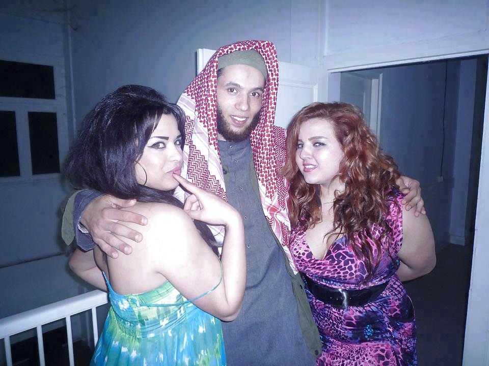 Tunisian Bitch #16308926