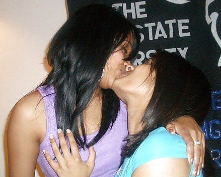 Sri Lanka lesbiche
 #10799771
